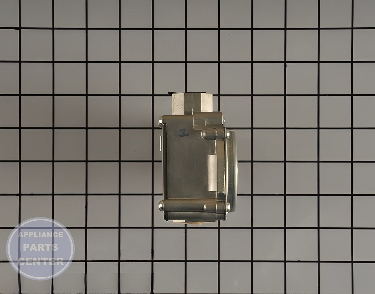 GOODMAN 24V 3.5" WC GAS VALVE - Detailed view of reliable gas flow control