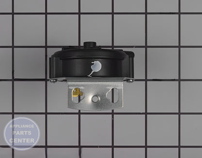 NEU Furnace PRESSURE SWITCH B1370133 - Installation in specific model showing key mounting points