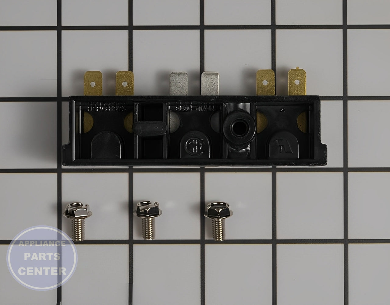 SPEED QUEEN DRYER TERMINAL BLOCK ASSEMBLY WITH SCREWS D510190P - Side view with wire connector details