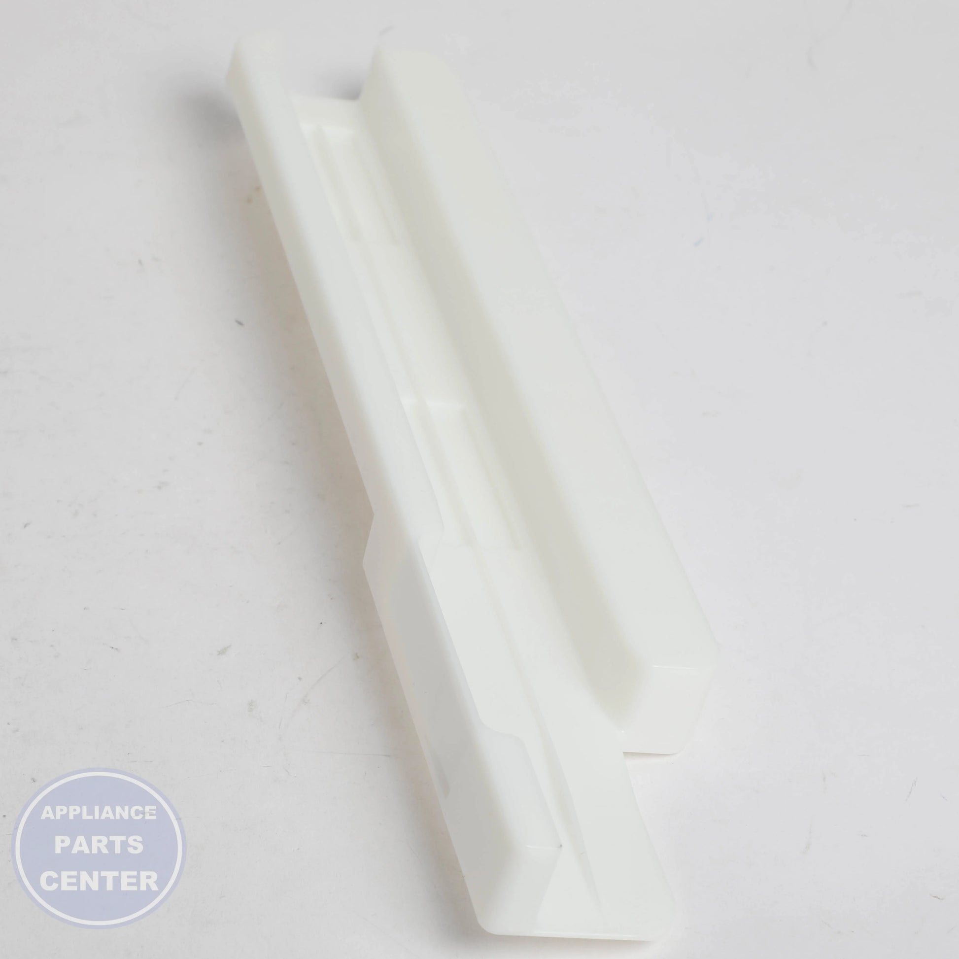 RAIL-FRE UP LEFT;AW4-4D,HIPS,-,NATURAL,- DA61-09208A - Detailed view of durable HIPS material