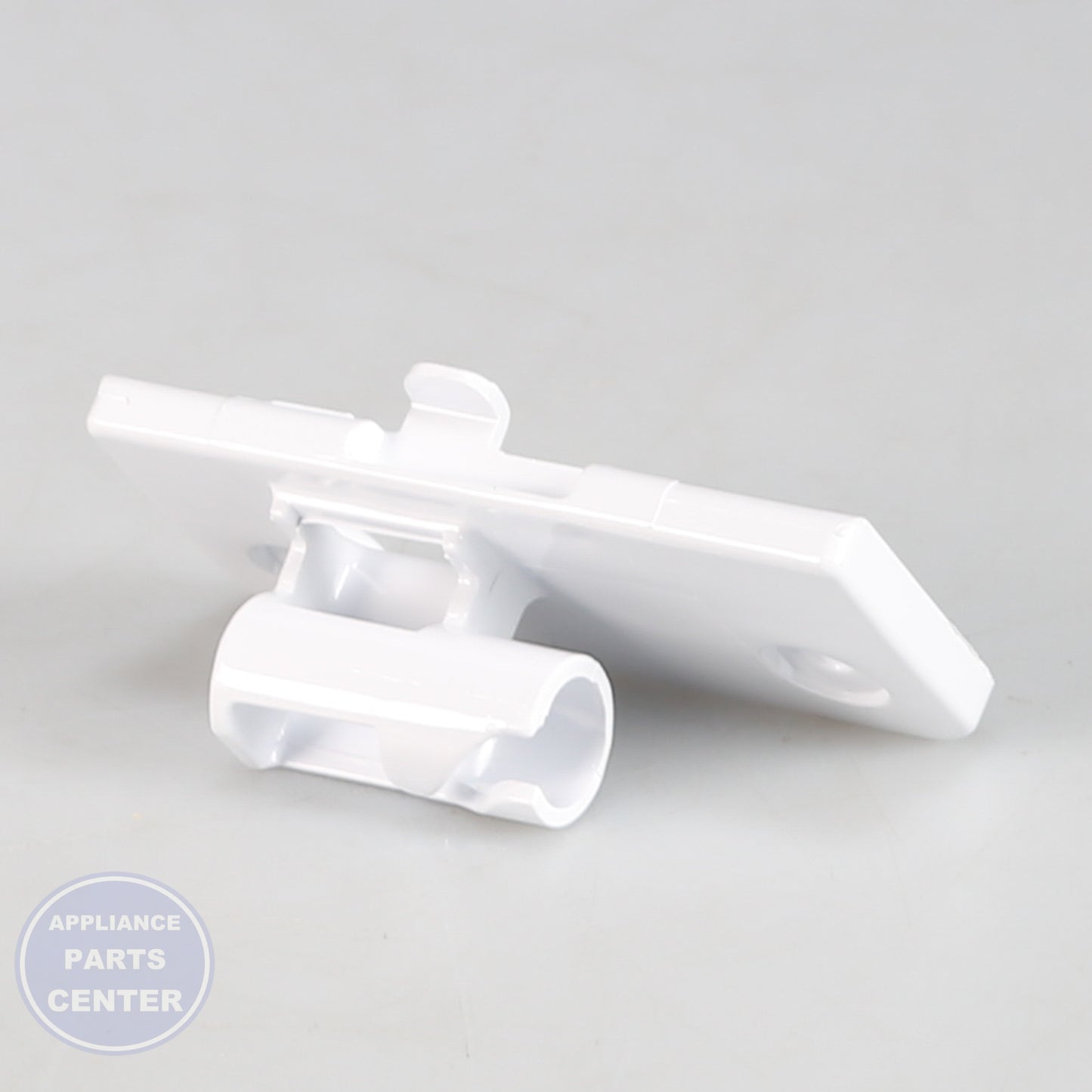 SAM COVER-HEATER FRENCH;AW-PJT,PC,COOL WHITE DA63-03454B - Installation in specific model showing key mounting points