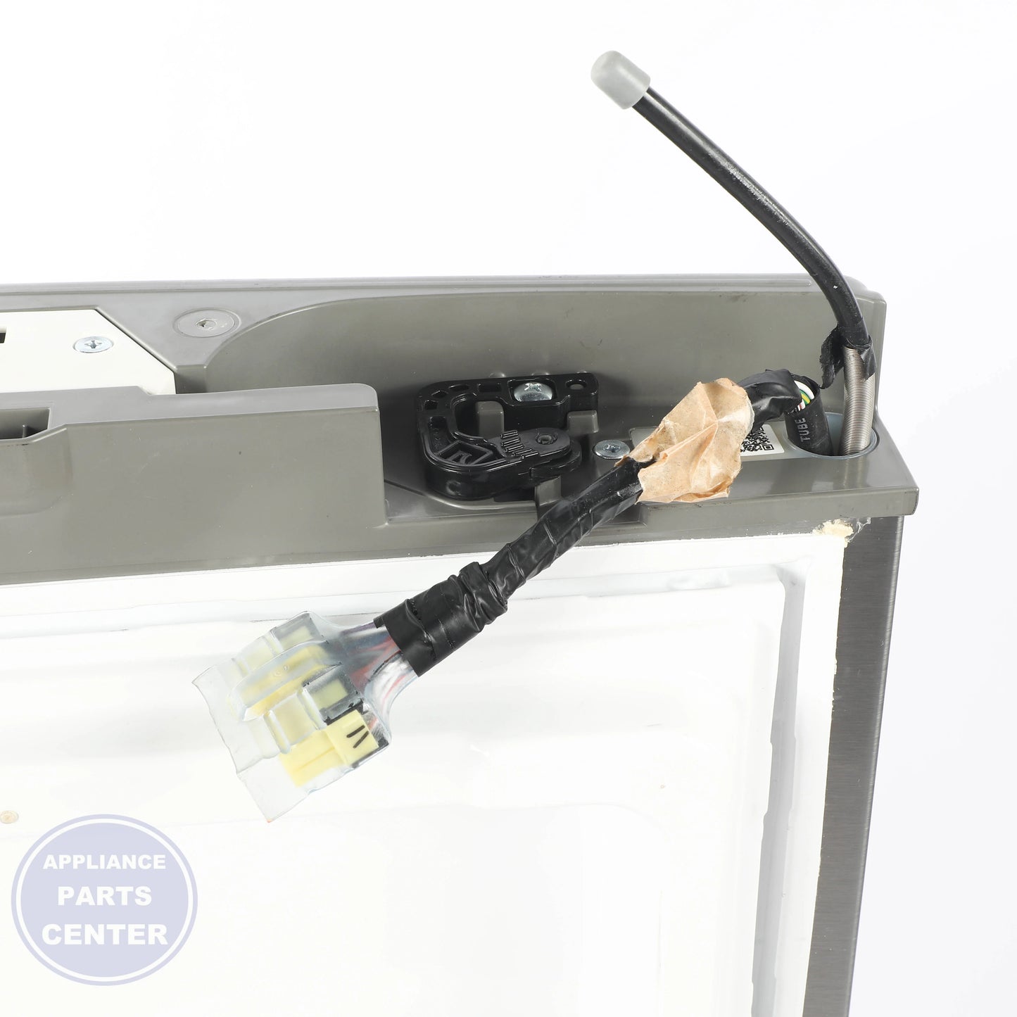 Samsung Refrigerator DA82-02514A - Installation in AW1-12,PAC model showing mounting points