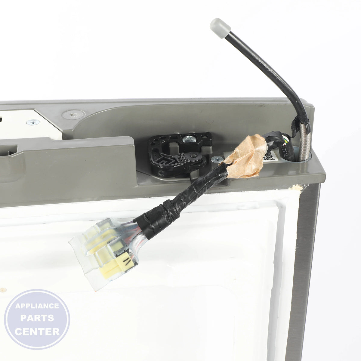 Samsung Refrigerator DA82-02514A - Installation in AW1-12,PAC model showing mounting points