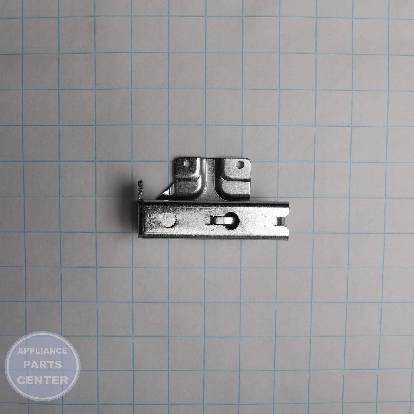 SAM Refrigerator ASSY HINGE LOW;BBC-PJT DA97-00991A - Installation in model 114068 showing mounting points