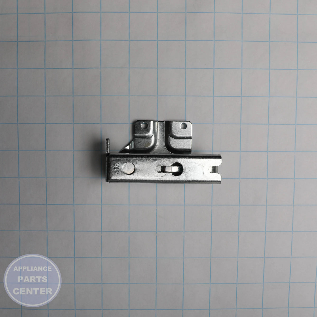 SAM Refrigerator ASSY HINGE LOW;BBC-PJT DA97-00991A - Installation in model 114068 showing mounting points