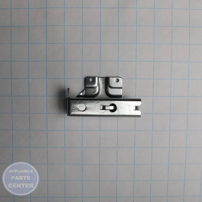 SAM Refrigerator ASSY HINGE LOW;BBC-PJT DA97-00991A - Installation in model 114068 showing mounting points
