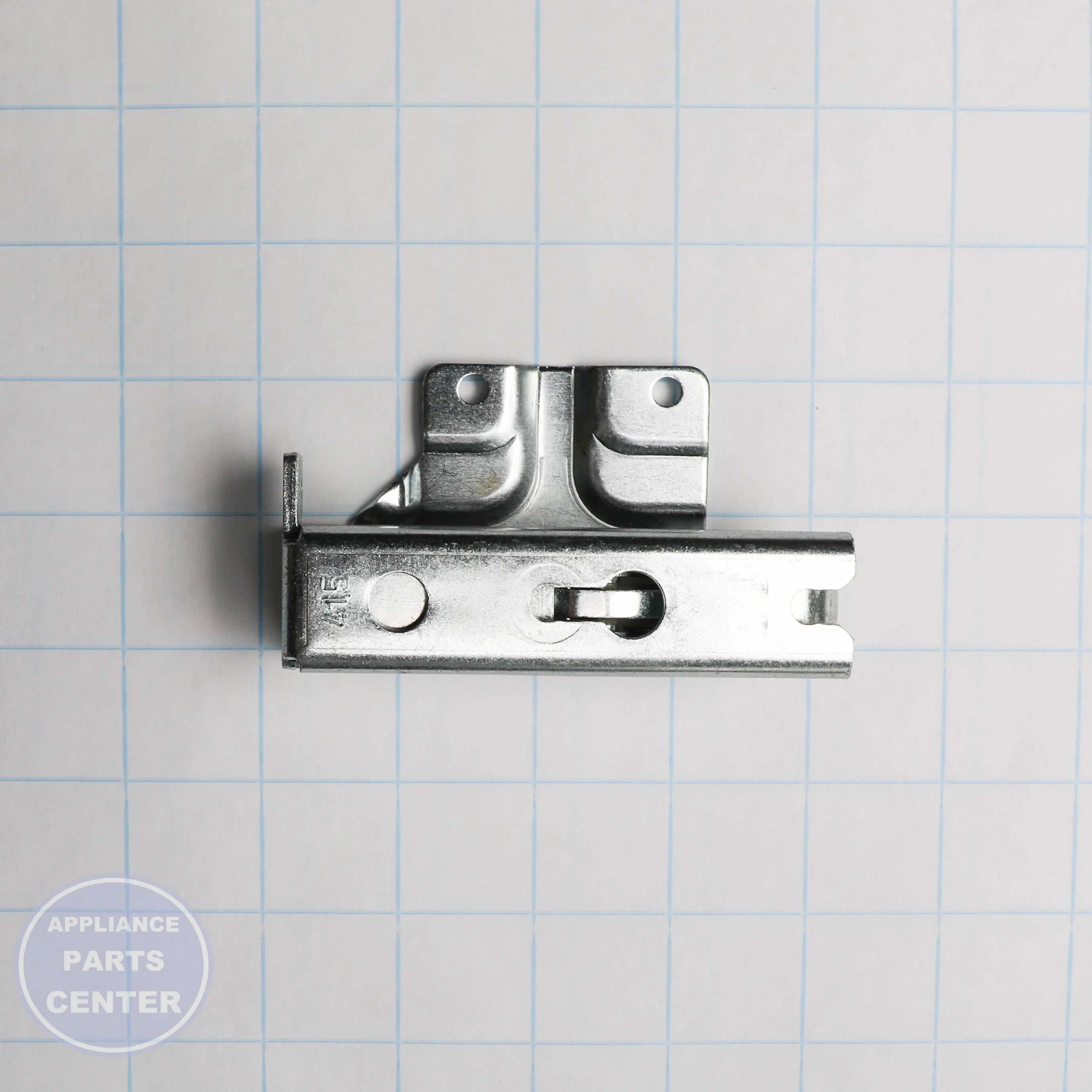 SAM Refrigerator ASSY HINGE LOW;BBC-PJT DA97-00991A - Installation in model 114068 showing mounting points