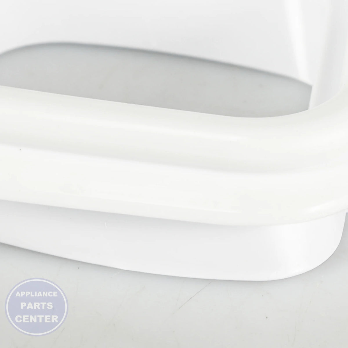 SAM ASSY CAP-CHUTE ICE DA97-05353A - Main view showing seamless ice dispensing for SAM refrigerator models