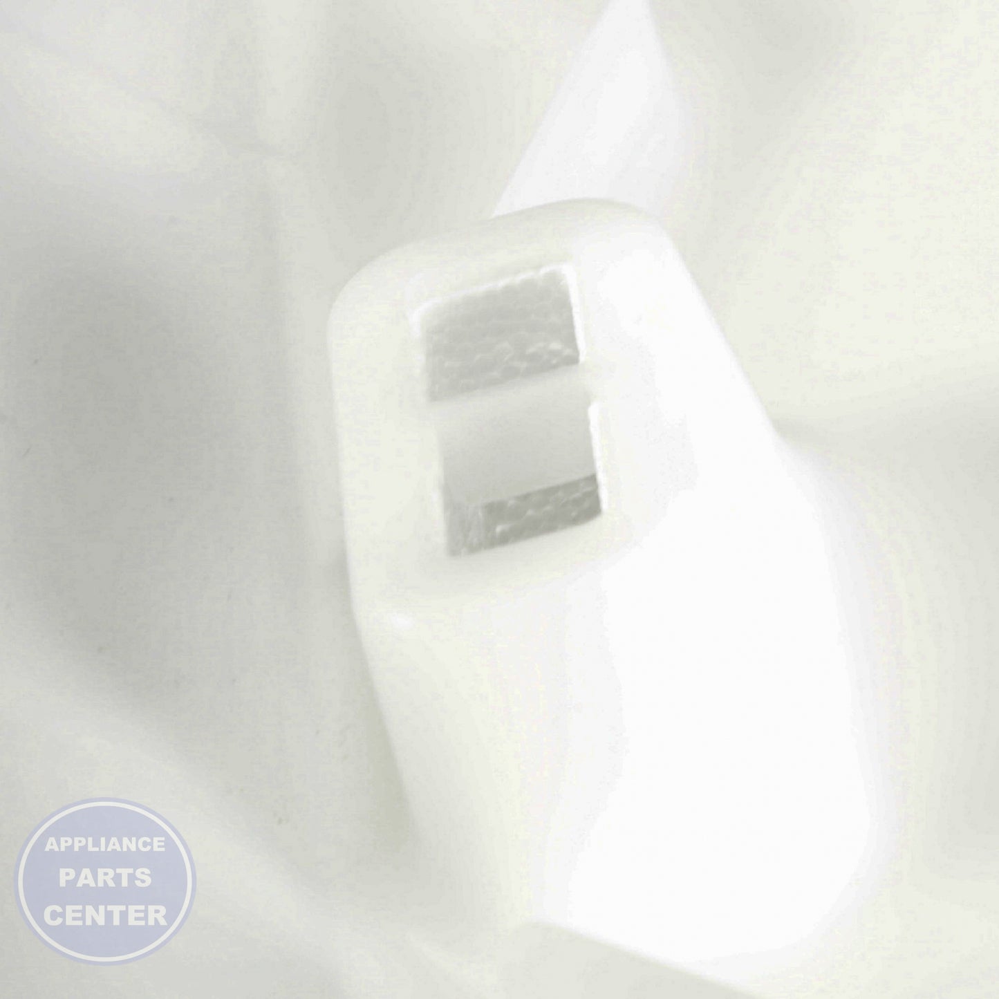 SAM ASSY COVER-EVAP FRE ICE;AW2 GE,NTR DA97-07818A - Installation in GE model showcasing key mounting points