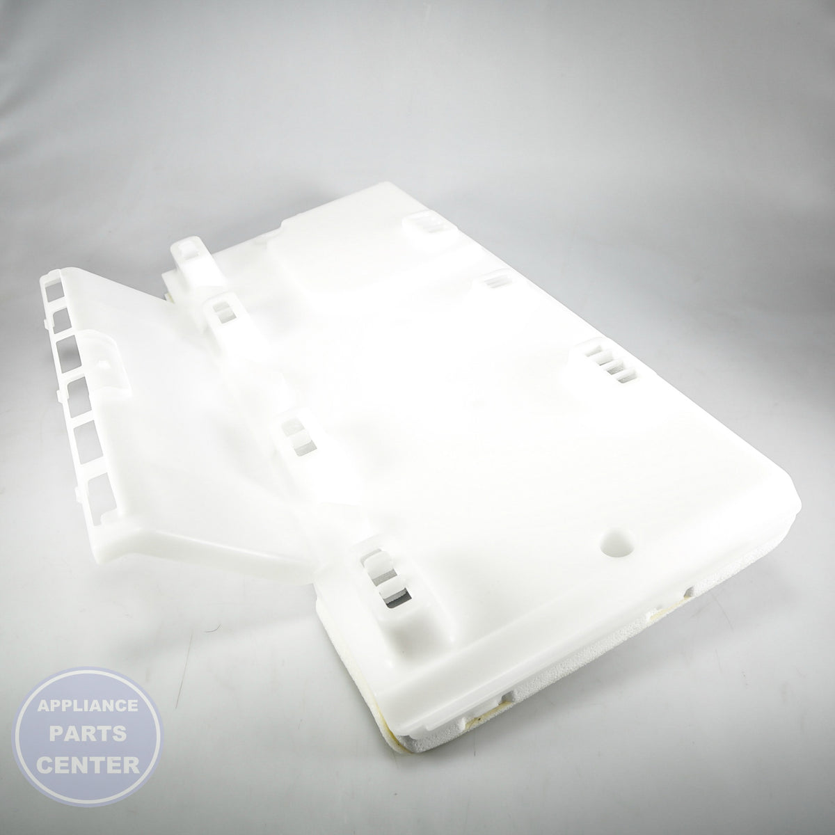 SAM ASSY COVER-EVAP FRE ICE;AW2 GE,NTR DA97-07818A - Installation in GE model showcasing key mounting points