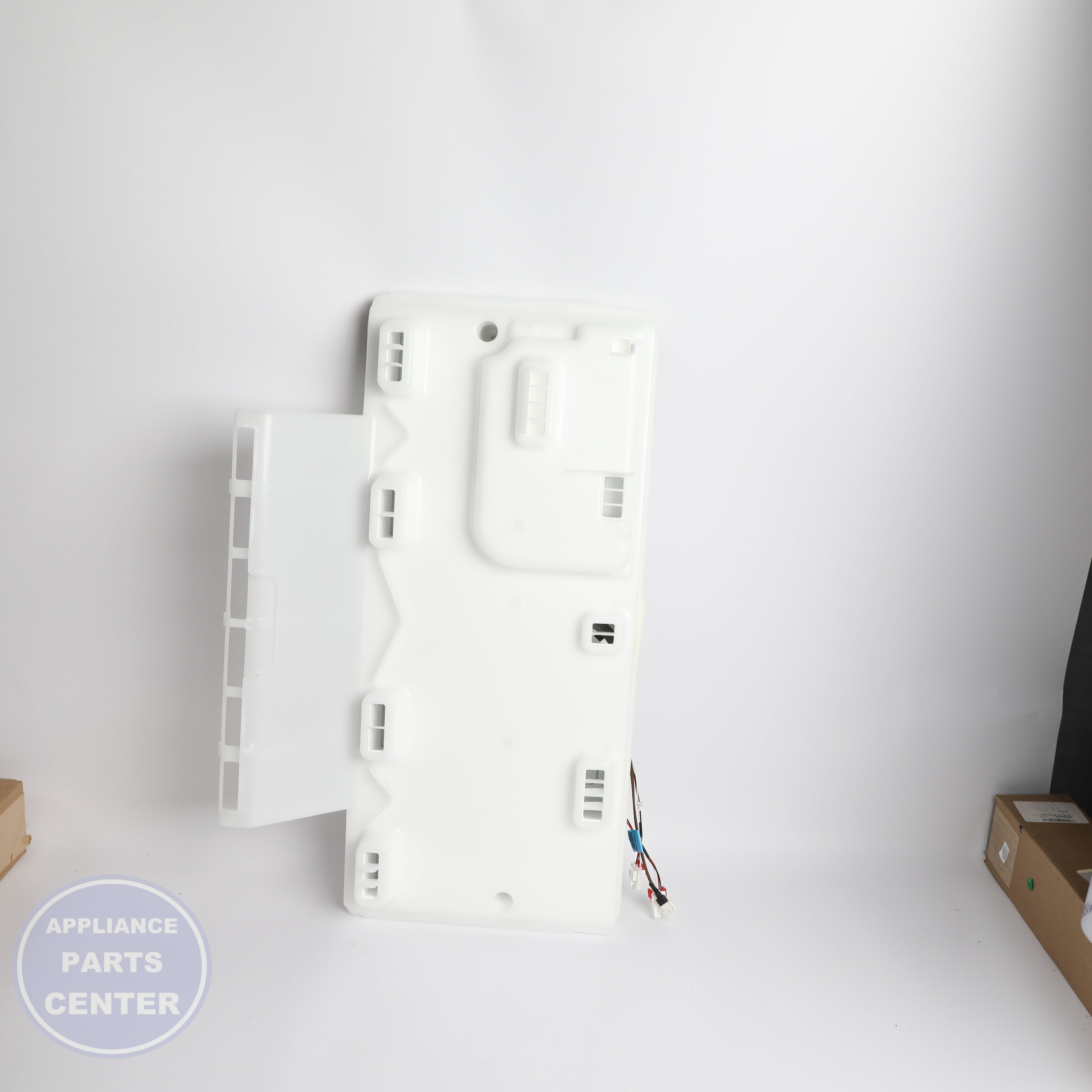 SAM ASSY COVER EVAP-FRE ICE DA97-07906B - Installation in AW1-TIM model showing mounting points