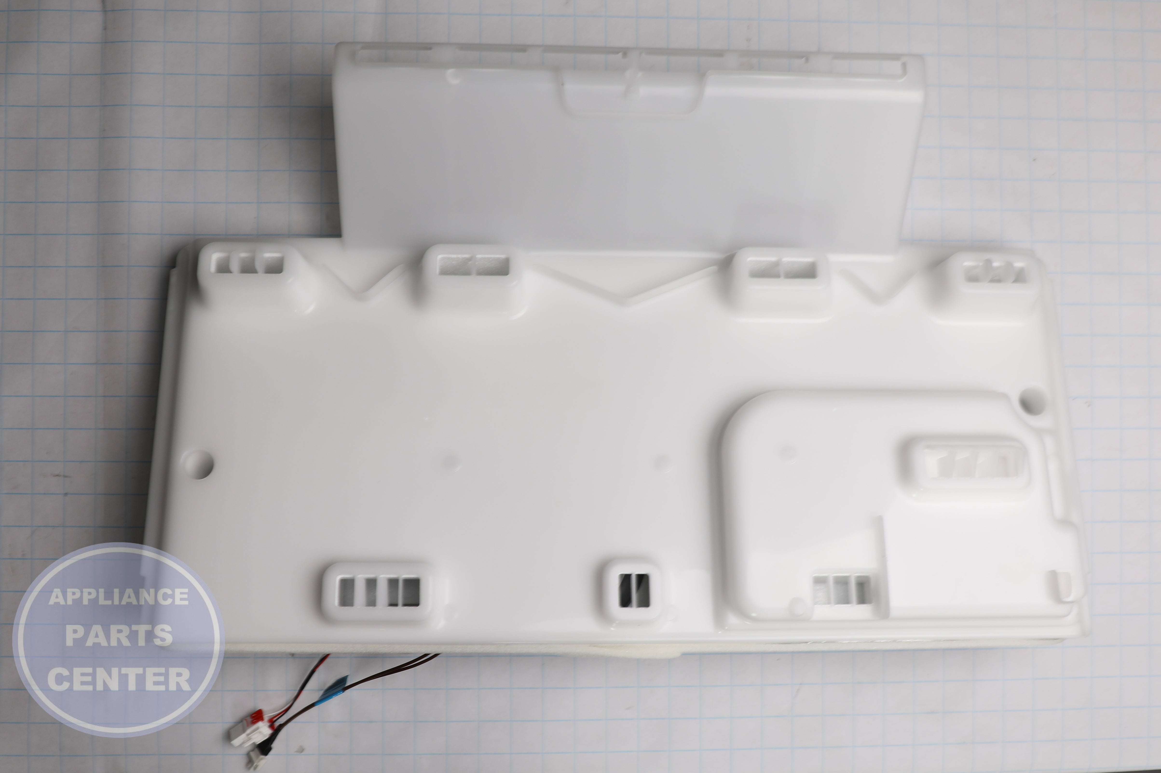 SAM ASSY COVER EVAP-FRE ICE DA97-07906B - Installation in AW1-TIM model showing mounting points