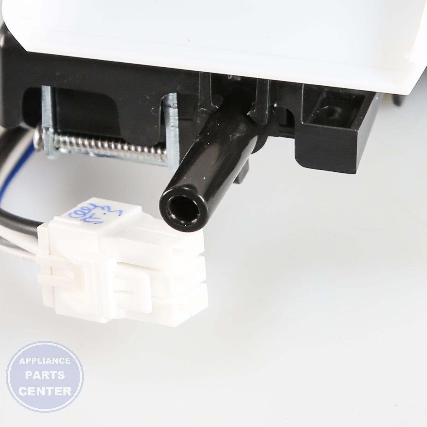 ASSY CASE ICE ROUTE;AW4-4D,-,DC VALVE DA97-13829A - Detailed view of water flow details