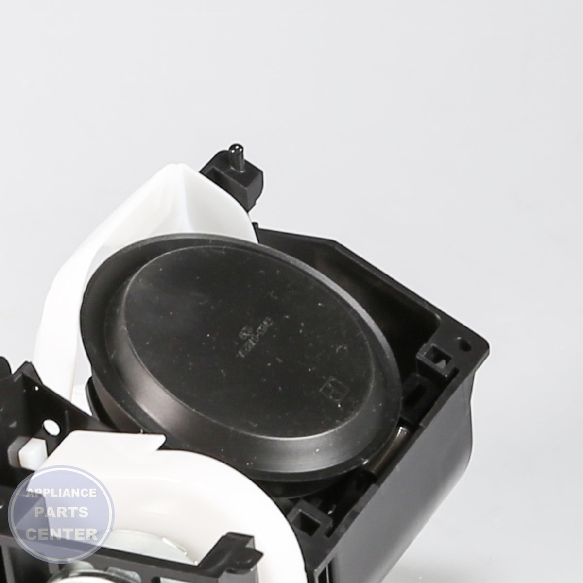 SAM ASSY CASE ICE ROUTE;AW4-4D,-,DC VALVE DA97-13829A - Installation in specific SAM model showing key mounting points