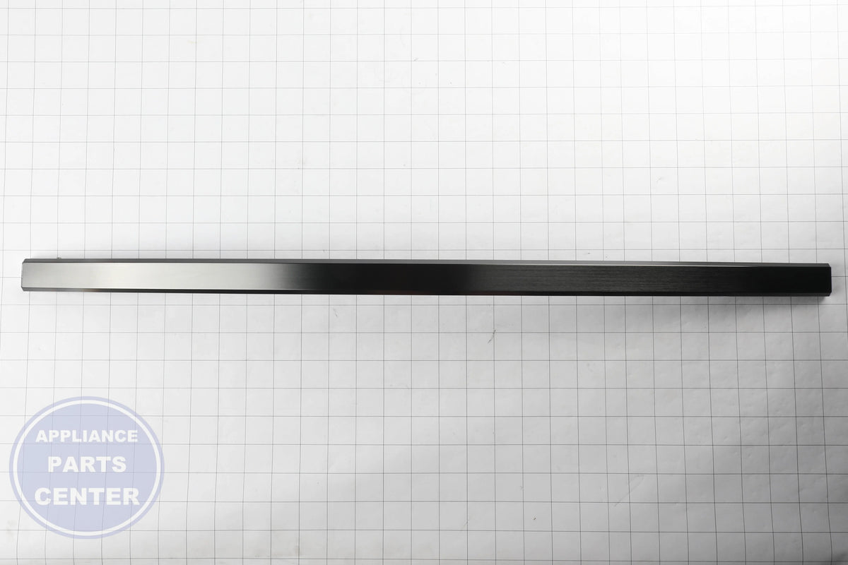 SAM Refrigerator DA97-20017B - Installation in [specific model] showing handle mounting points
