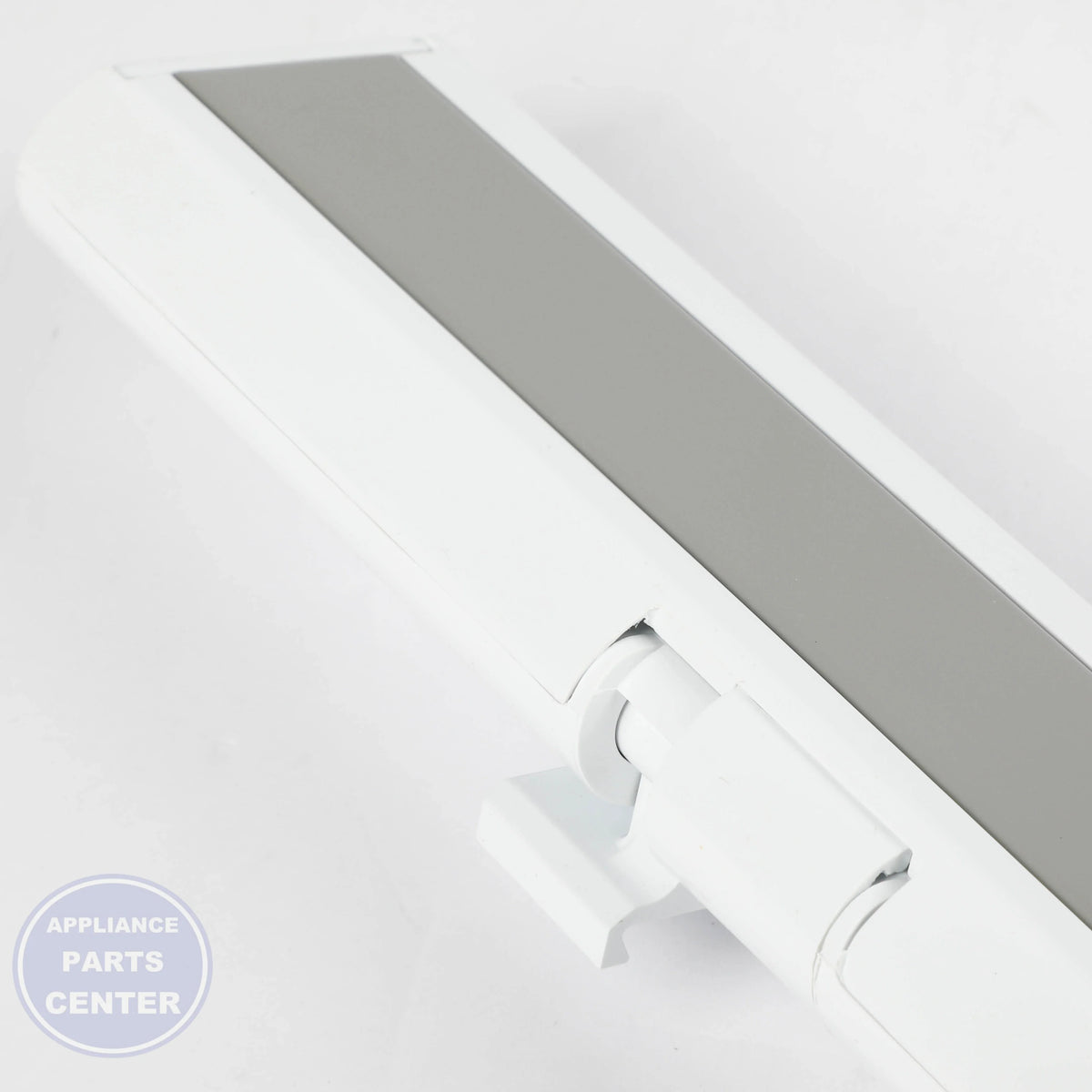 SAM Refrigerator ASSY FRENCH;RF8000B 3D,NO CAMERA, THAI S - Installation in RF8000B model showing easy mounting points