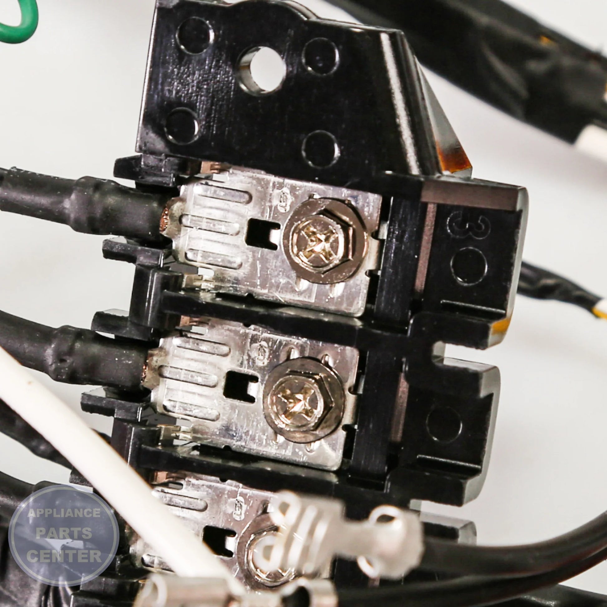 SAM Dryer ASSY WIRE HARNESS-MAIN;DRYER-L,DV52J8060 - Installation in DV52J8060 model showing mounting points