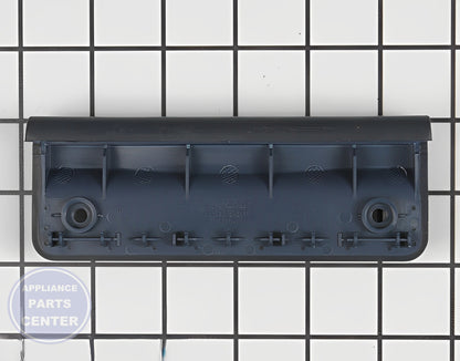 Handle DD64-00068A - Detailed view of sturdy construction