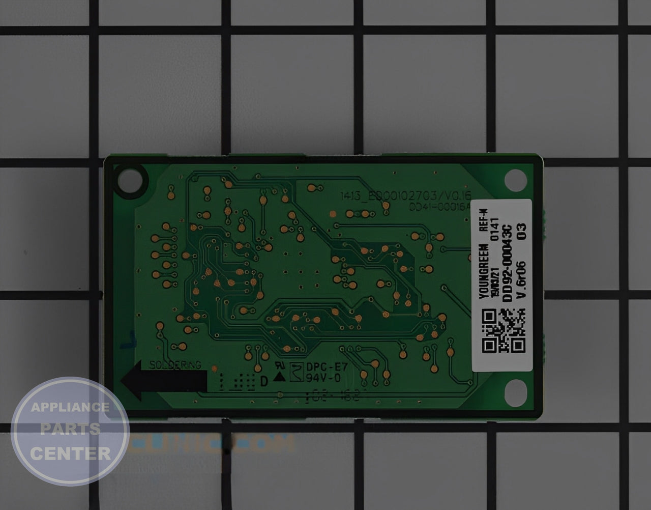 Control Board DD92-00043C - Detailed view of timer and circuitry details