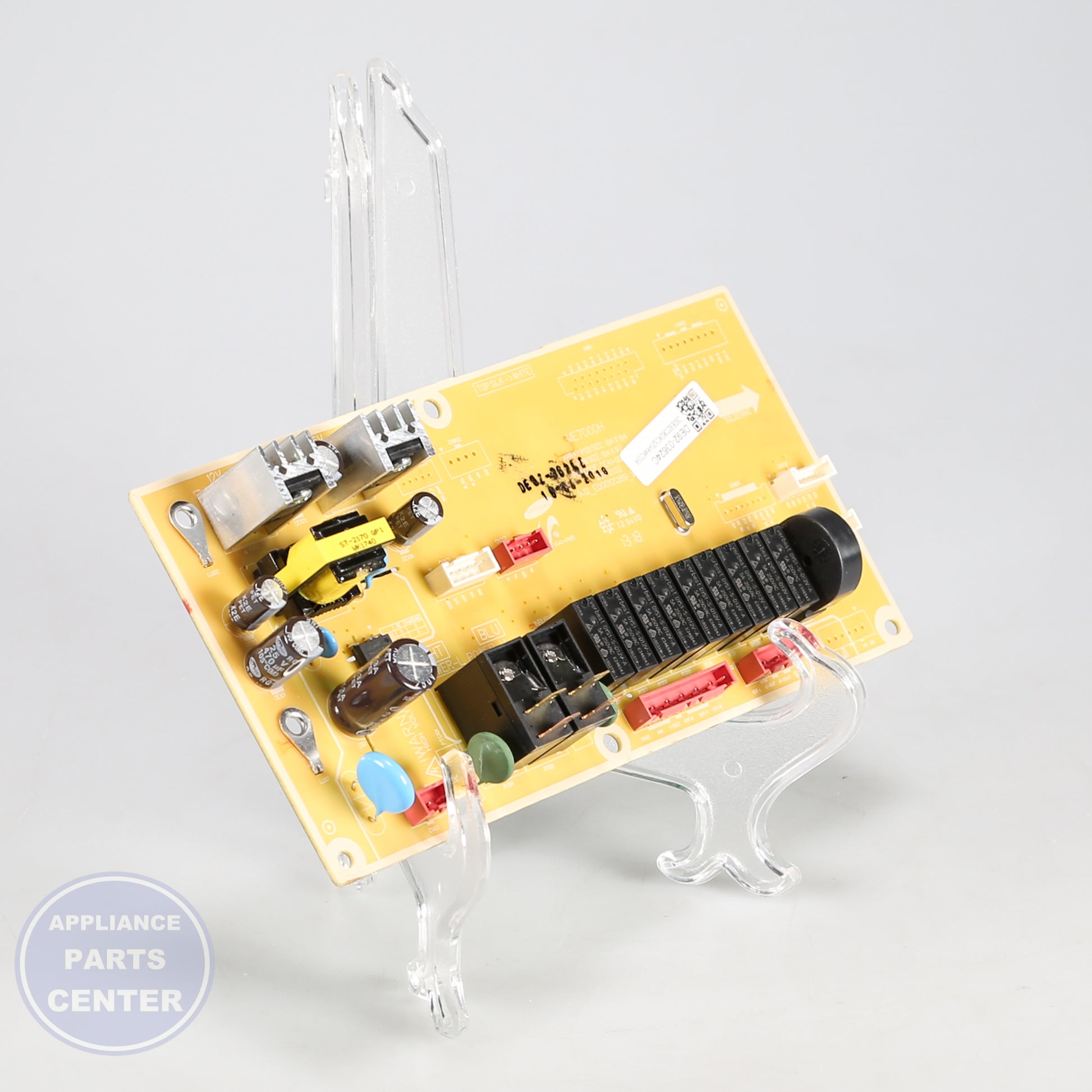 Samsung ASSY PCB MAIN;ME20H705MSS/AA,ME7000HA_2. - Installation in ME20H705MSS/AA showing mounting points