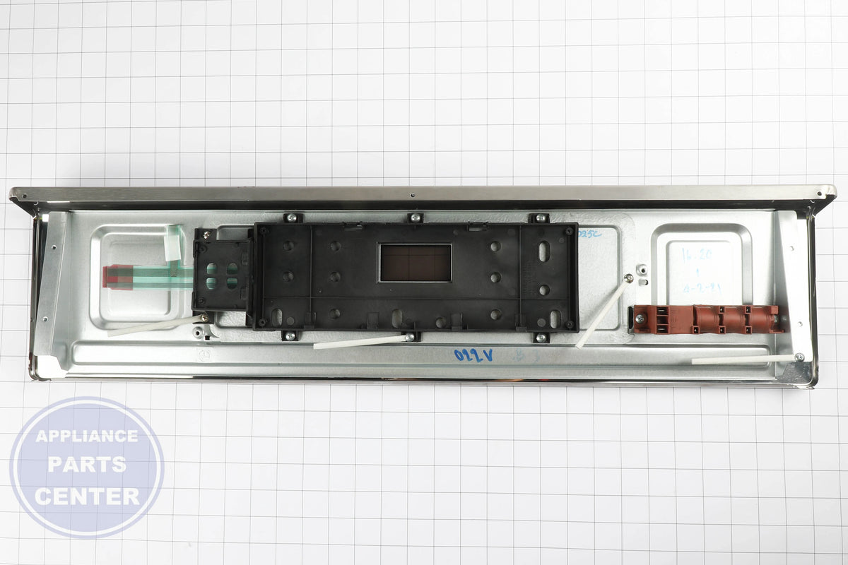 Samsung ASSY CONTROL PANEL DG94-01022V - Installation in NX58H5600SS* showing mounting points
