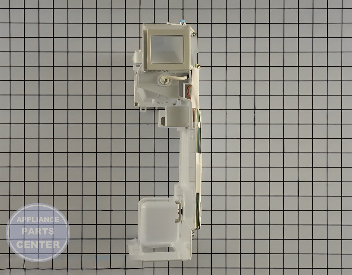 LG ICE MAKER AND AUGER MOTOR EAU60783850 - Installation in LGE Refrigerator showing key mounting points