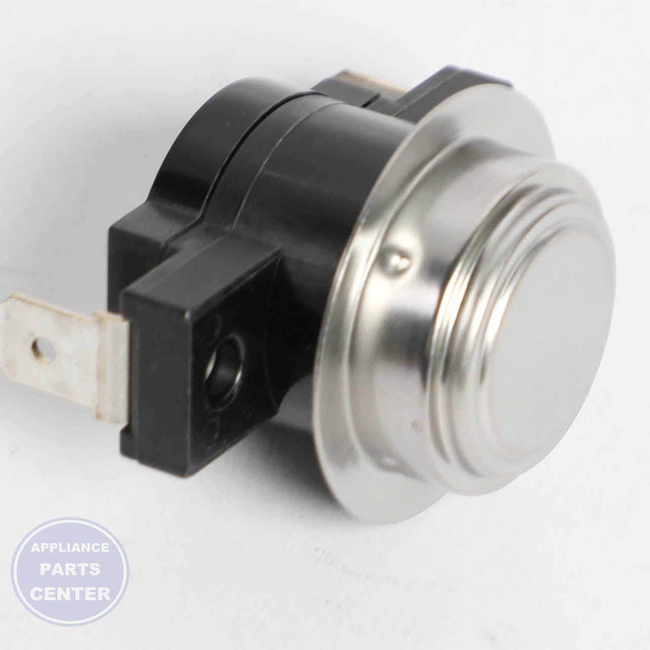 LG THERMOSTAT EBG63935701 - Installation in specific LG model showing mounting points