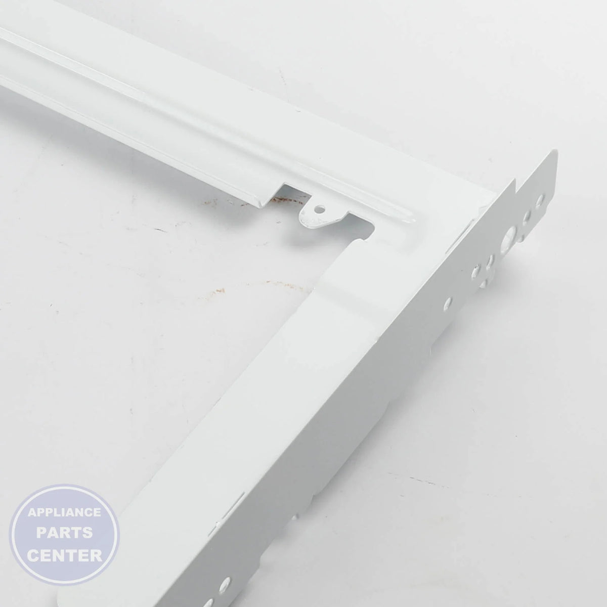 L-G CONNECTOR,RAIL MCD64486802 - Installation in specific L-G model showing key mounting points