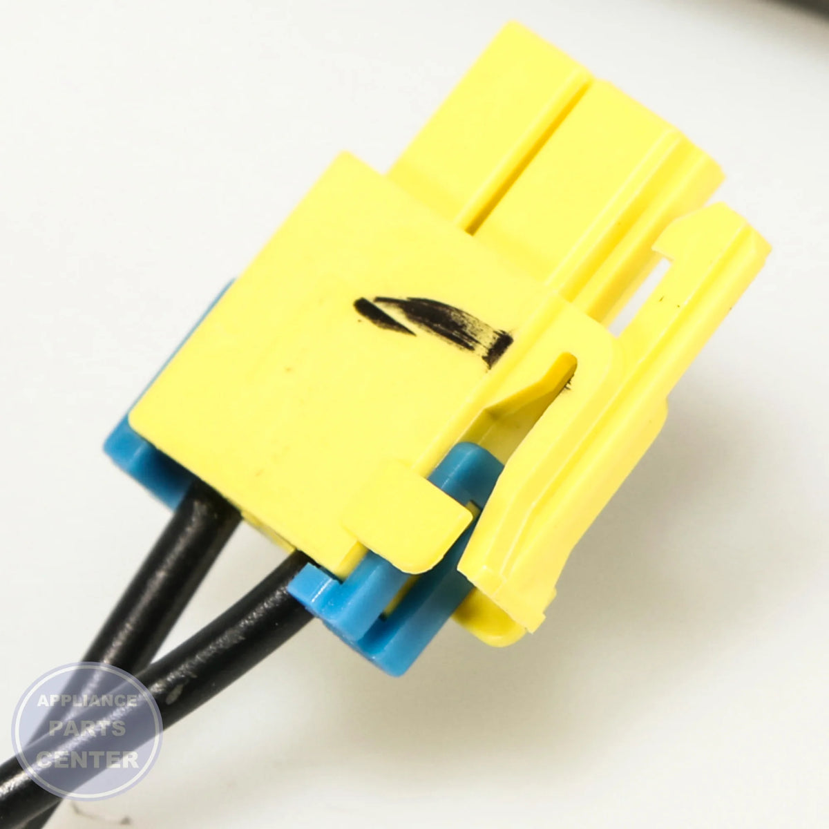 L-G MEE62225101 - Installation in specific L-G model showing key mounting points