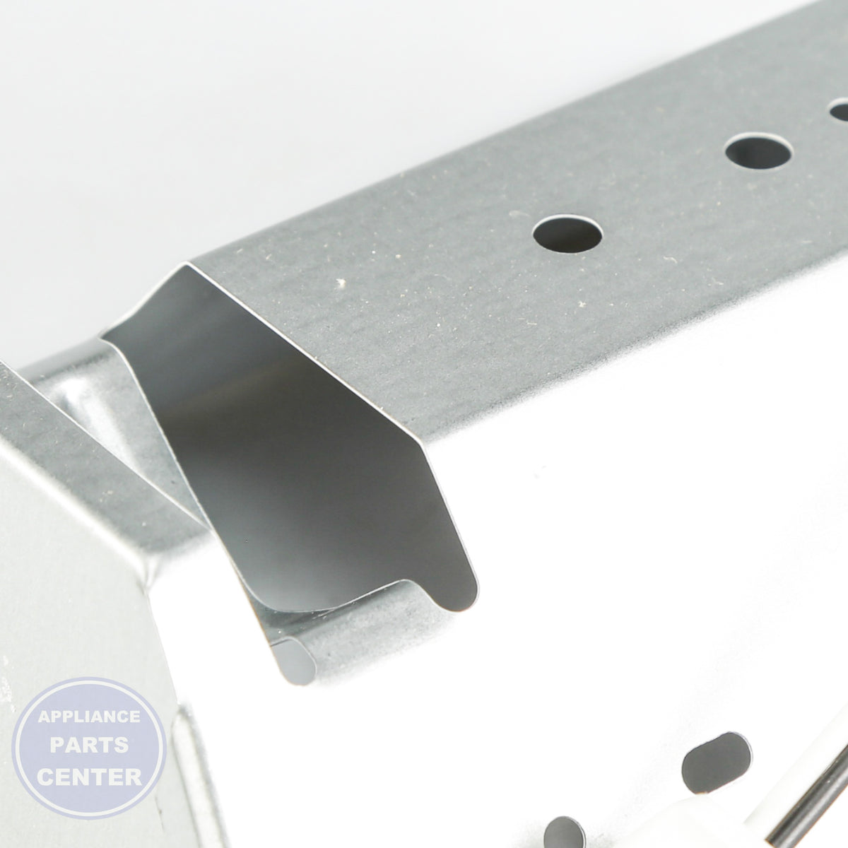BRO SRV ASM B & C-CAN REFL W/LAMP SCKT S97014212 - Installation in BRO model showing key mounting points