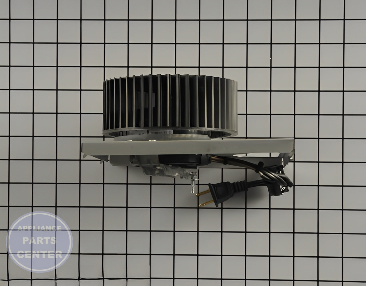 Motor S97015162 - Side view with 3.3-inch diameter and 2.25-inch height