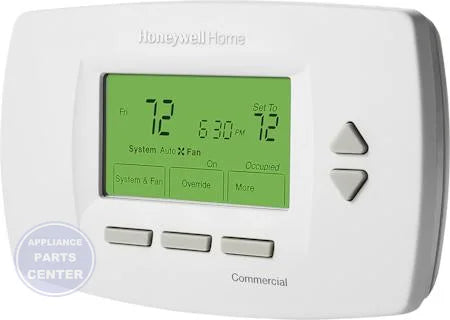 CommercialPro® 7000 Programmable Thermostat TB7220U1012 - Main view showing 7-day programming for heat pumps