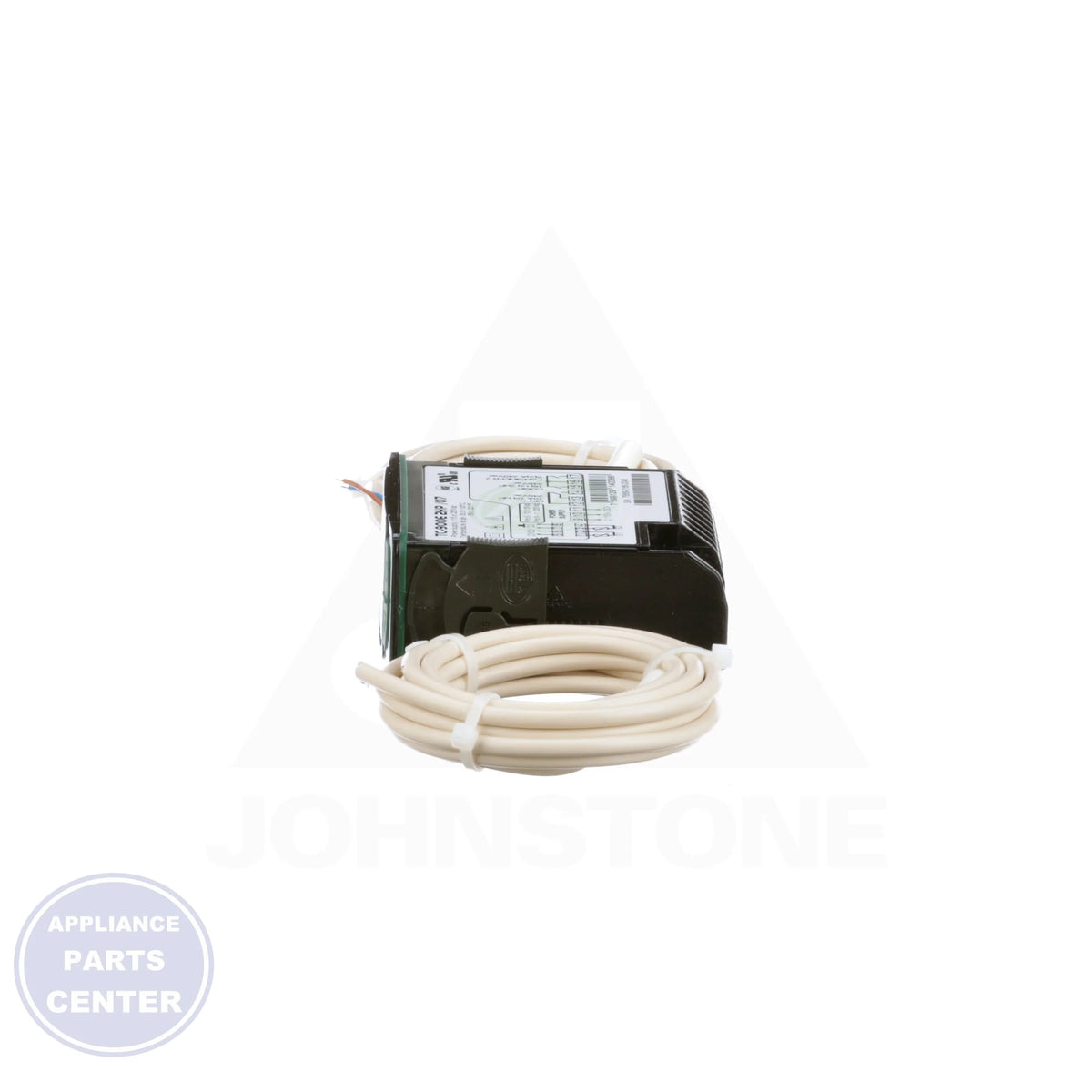 Full Gauge Digital Defrost Controller TC-900E-2HP - Detailed view of three relay outputs and two temperature sensors