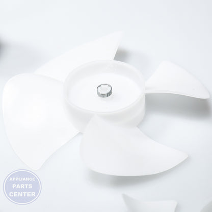 PRO UTILITY MOTOR TJ90SM670 - Installation in PRO model showcasing essential mounting points