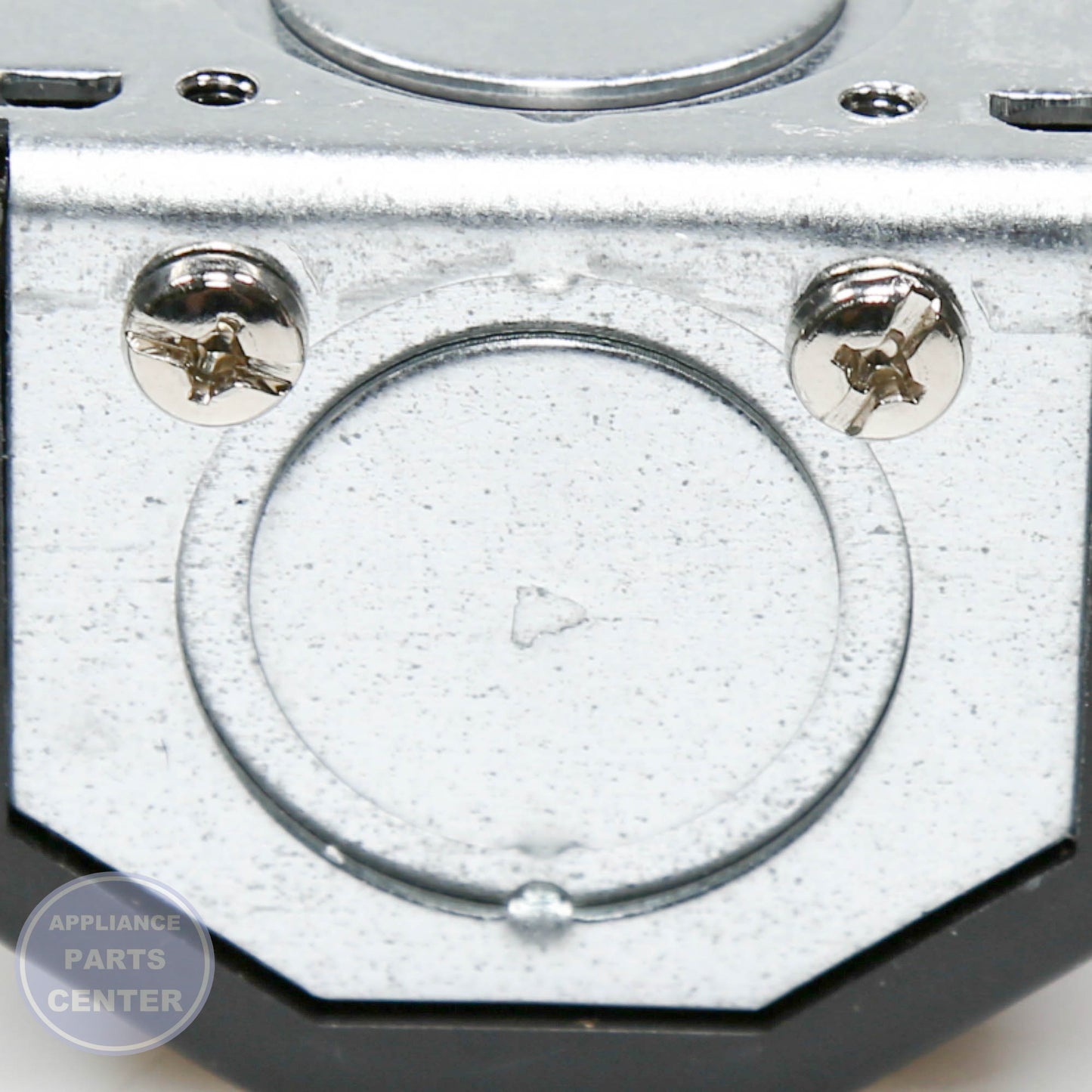 PRO SURFACE MOUNT 30A 125/25 TJMA-7671 - Installation in PRO model showcasing mounting points