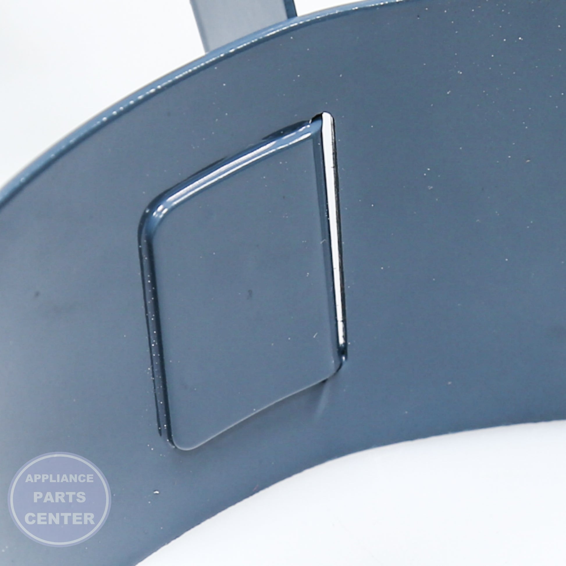 5.5 TORSION BRACKET MO - Detailed view of durable material and secure locking mechanism