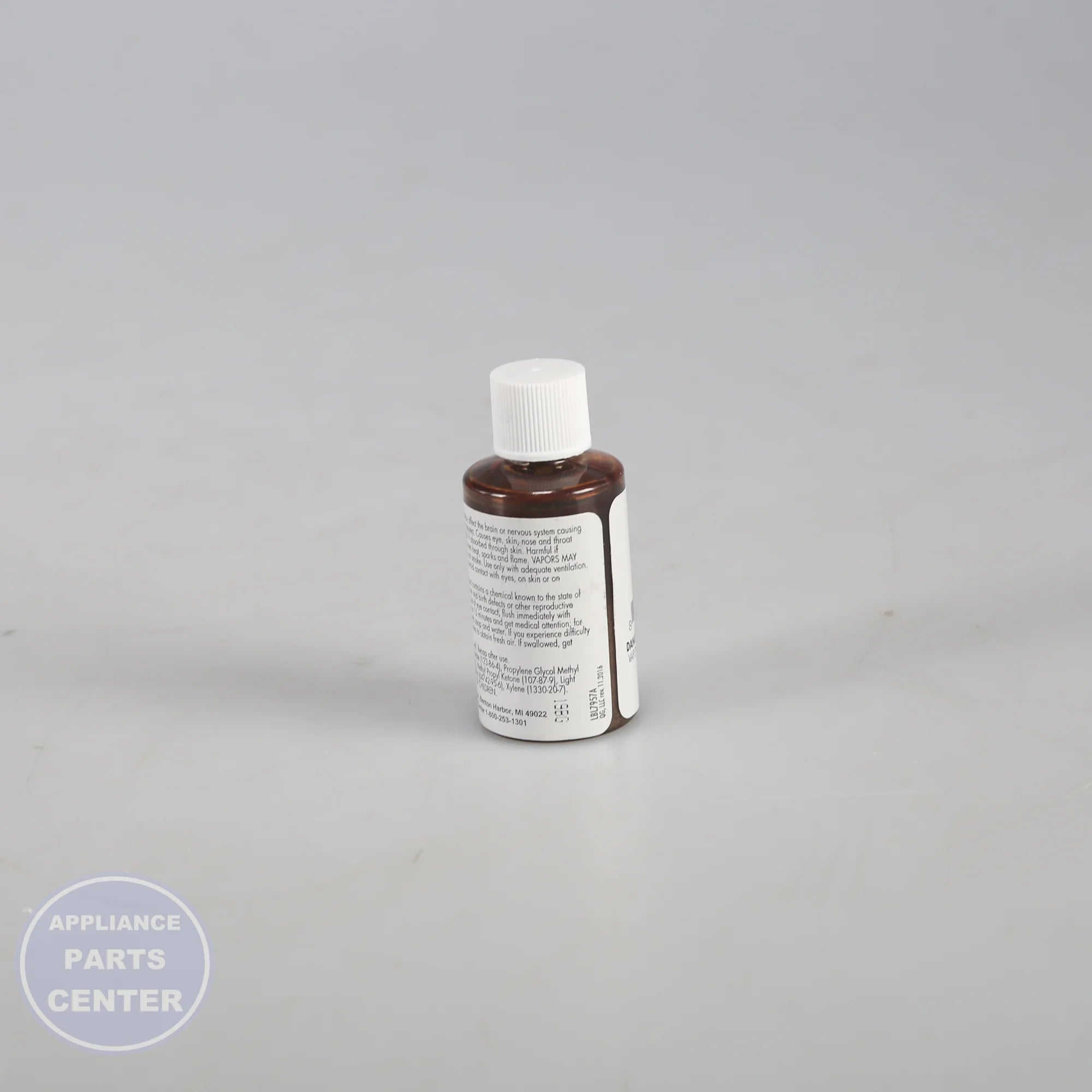 WPL 0.6 OZ. TOUCH-UP PAINT-O W10134193 - Installation in WPL model displaying easy application points