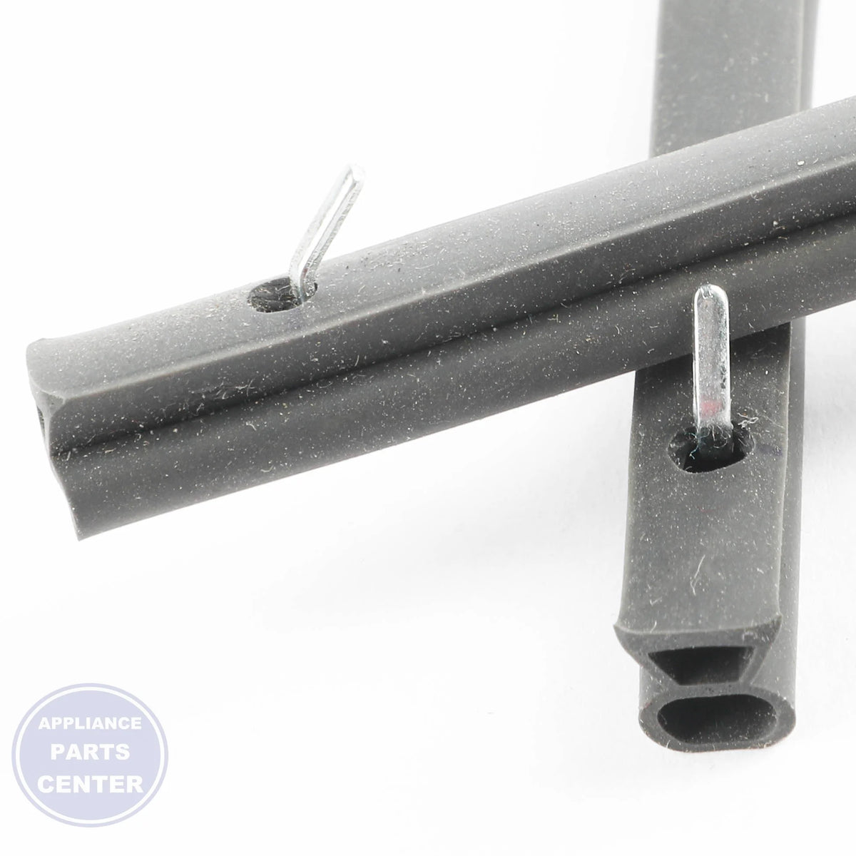 BOTTOM SEAL DOOR 20 - Detailed view of durable gasket material