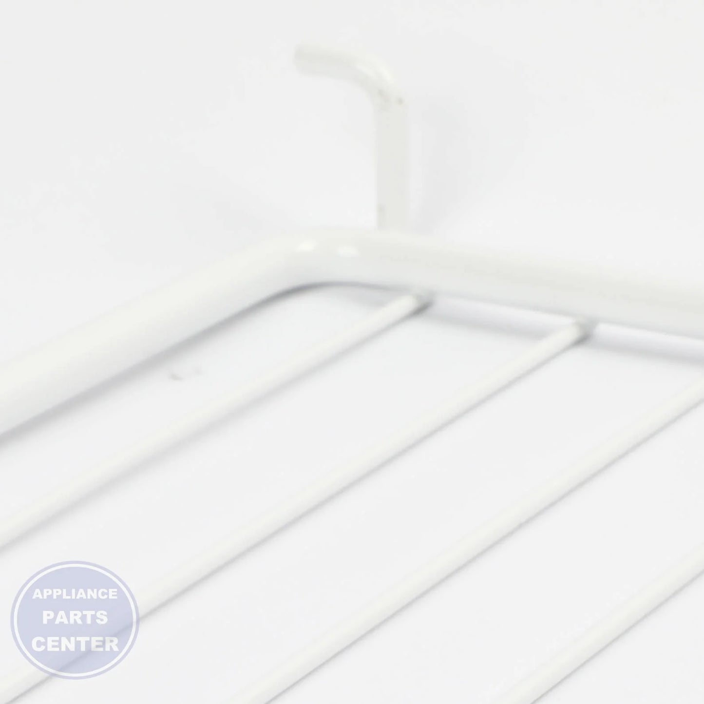 FW WIRE RC SHELF 30 - Detailed view of sturdy build and durability