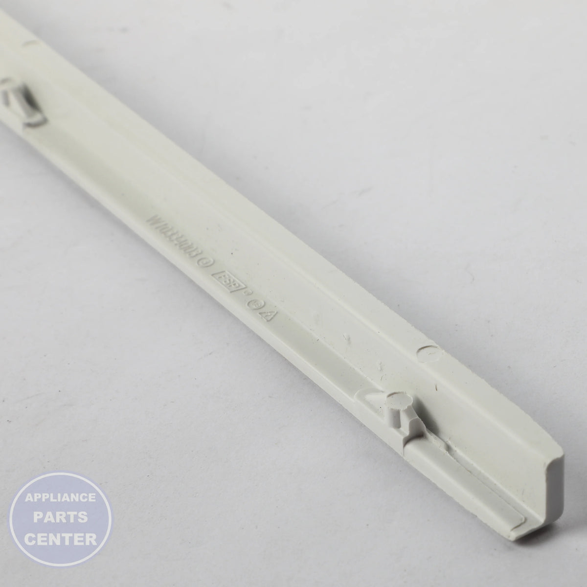TRIM-DOOR W10334003 - Detailed view of sturdy construction