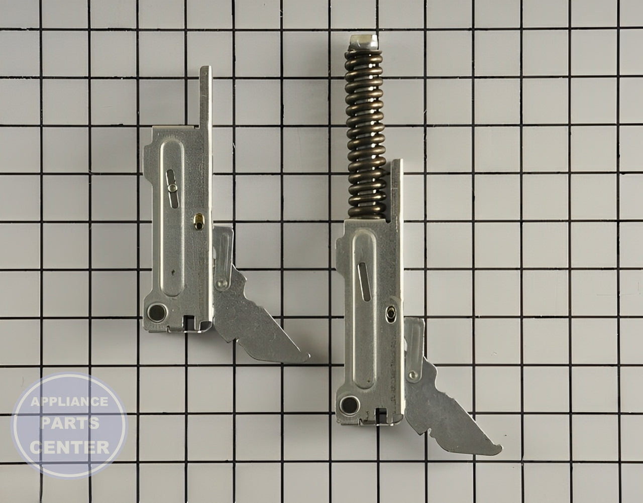 WHIRLPOOL DOOR HINGE W10347464 - Main view showing smooth operation for Whirlpool models