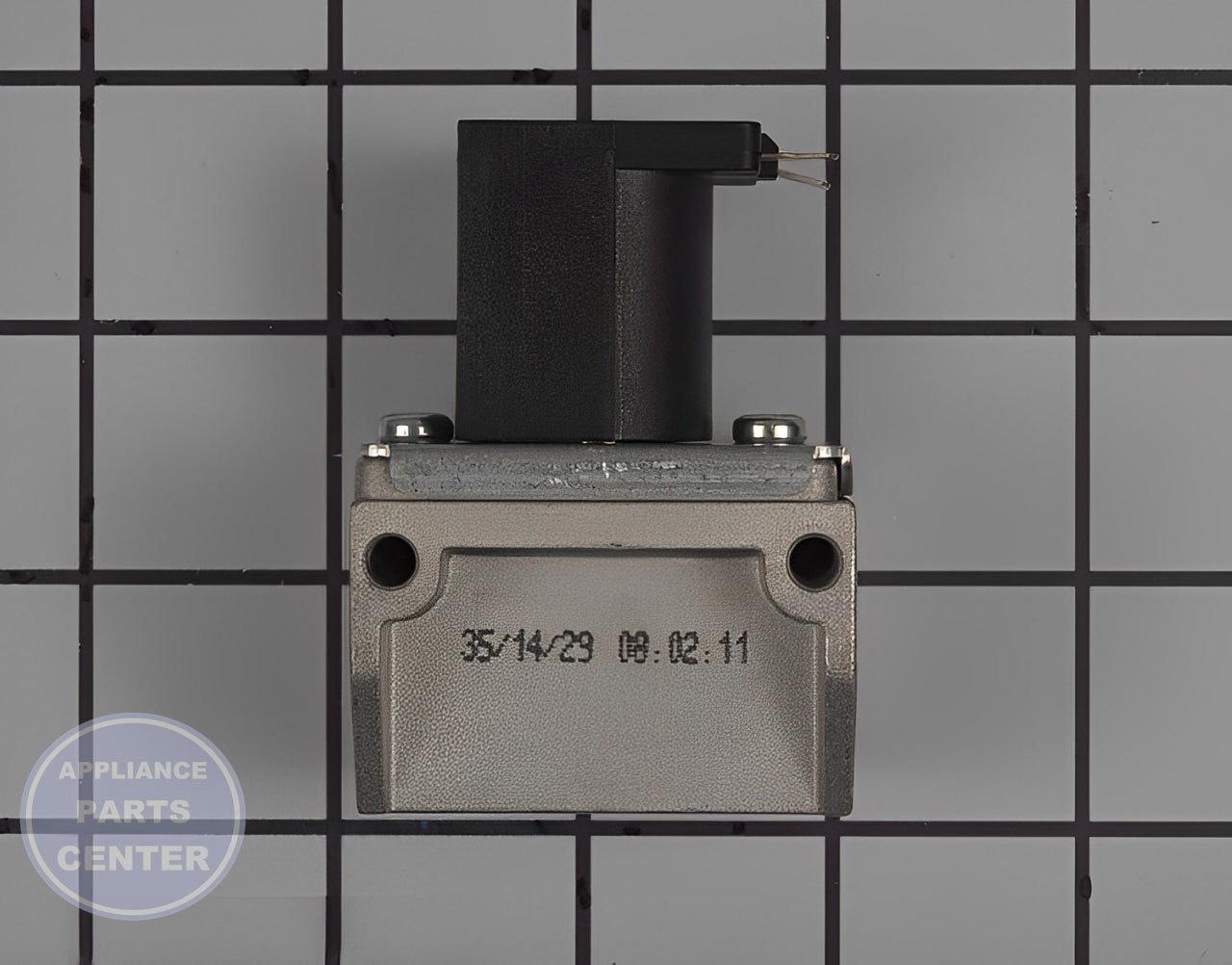 Gas Shut Off Valve W10368615 - Side view with precise measurements