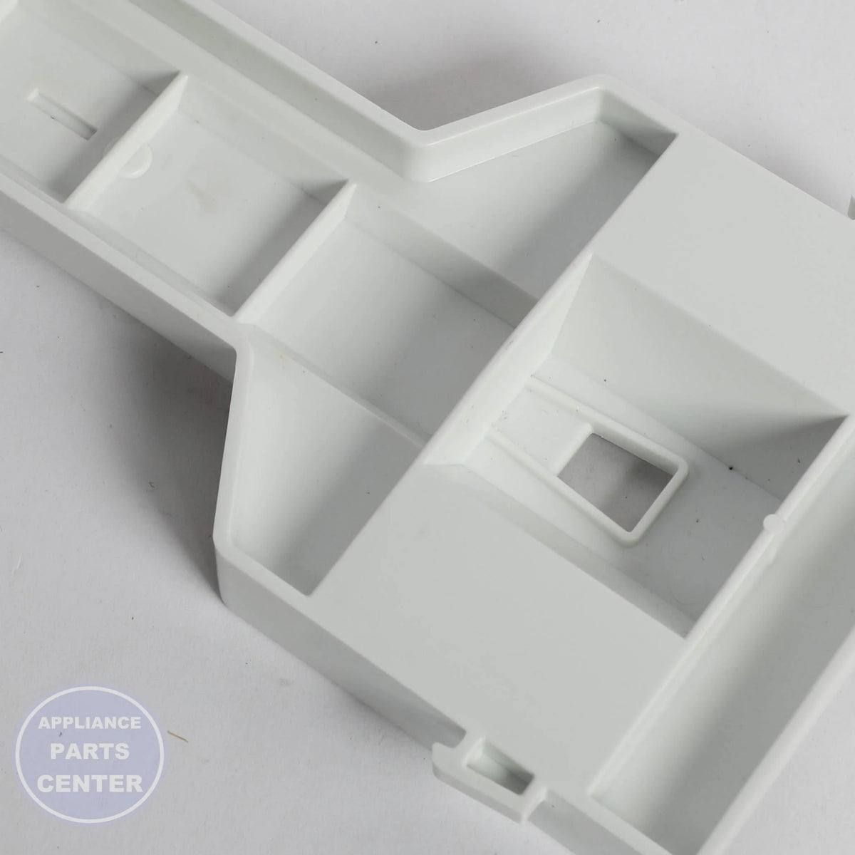 WPL PLATE W10530316 - Installation in specific model showing key mounting points