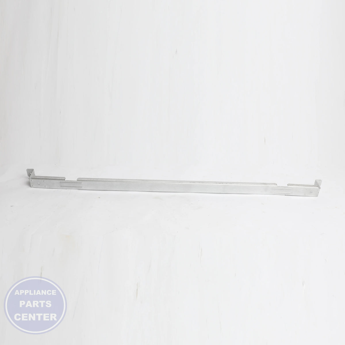 Whirlpool BRKT-MNTG W10541911 - Installation in WPL-5678 showing secure mounting points