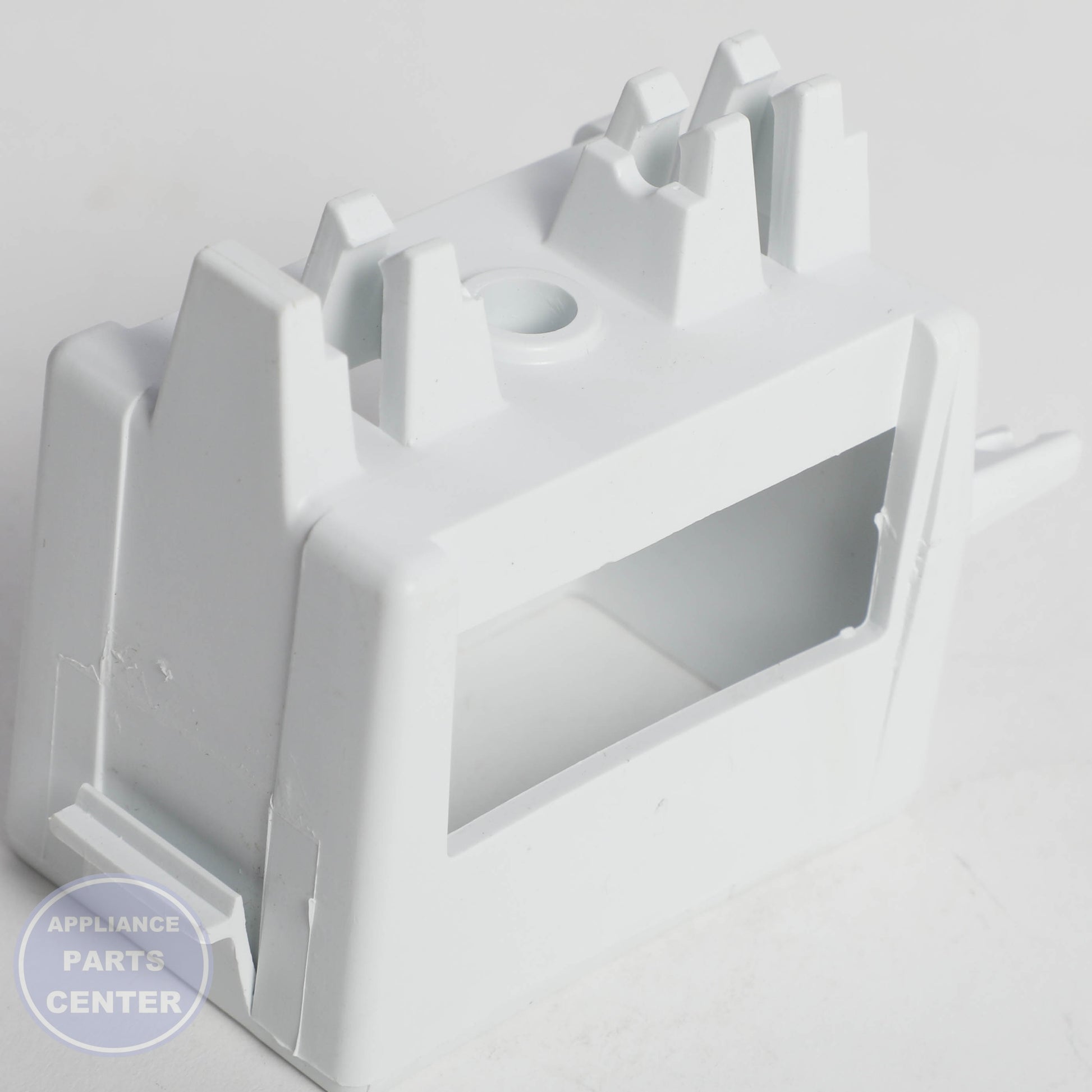 WPL COVER W10570480 - Installation in specific model showcasing mounting points