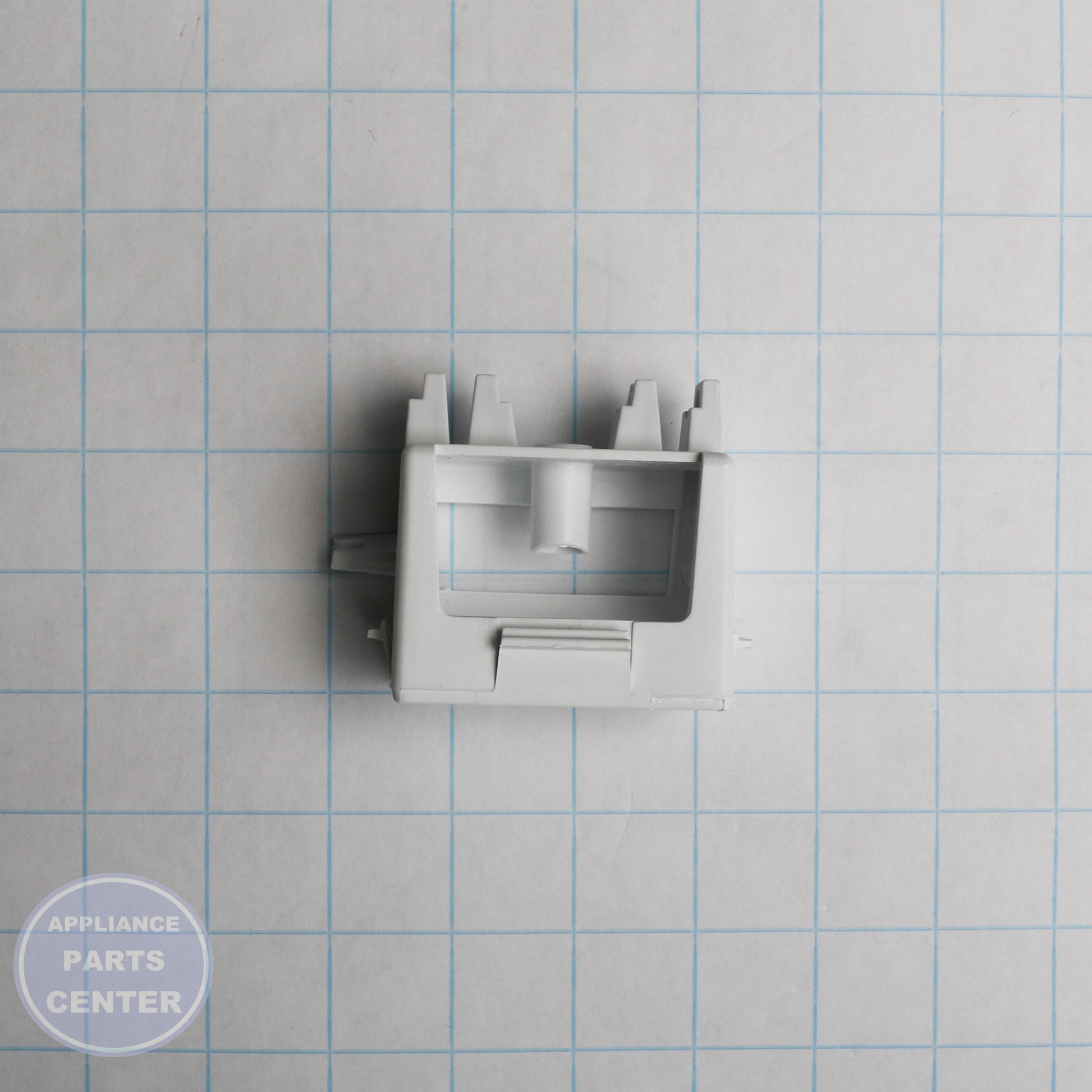 WPL COVER W10570480 - Installation in specific model showcasing mounting points