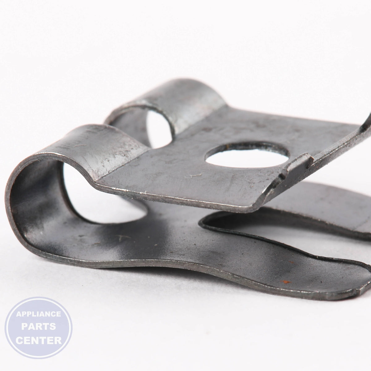 CLIP W10697017 - Detailed view of sturdy fastening capabilities