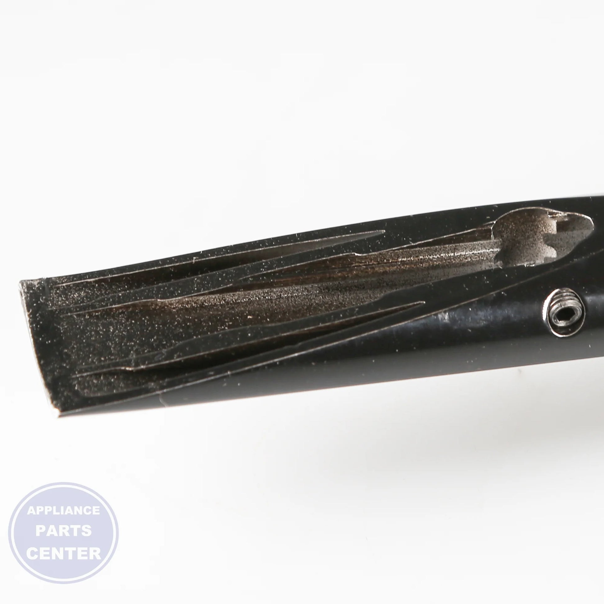 WPL HANDLE W10805245 - Installation in W10548947 model showing easy mounting points