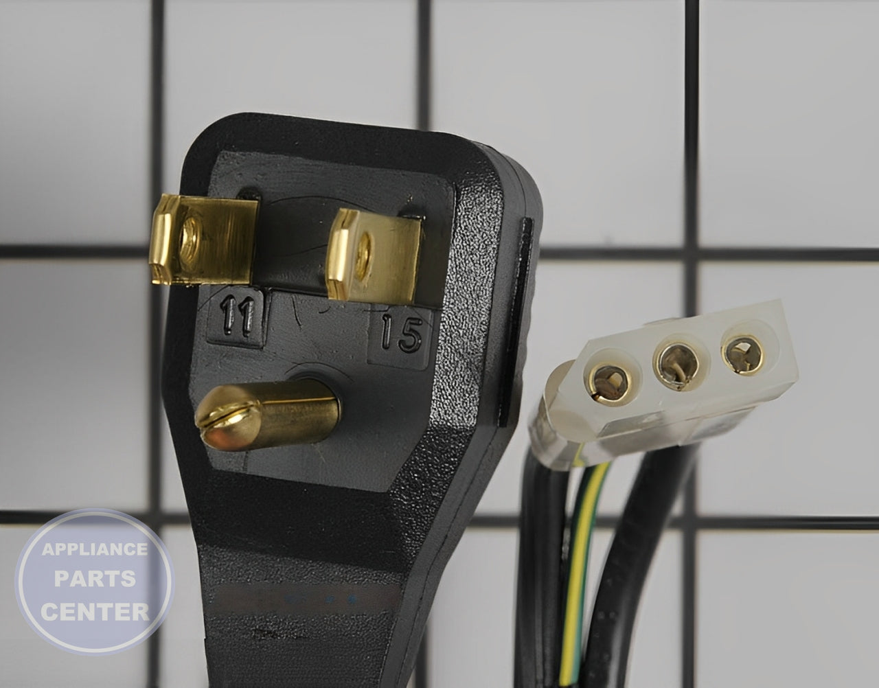 Power Cord W10820044 - Detailed view of high-quality electrical connection