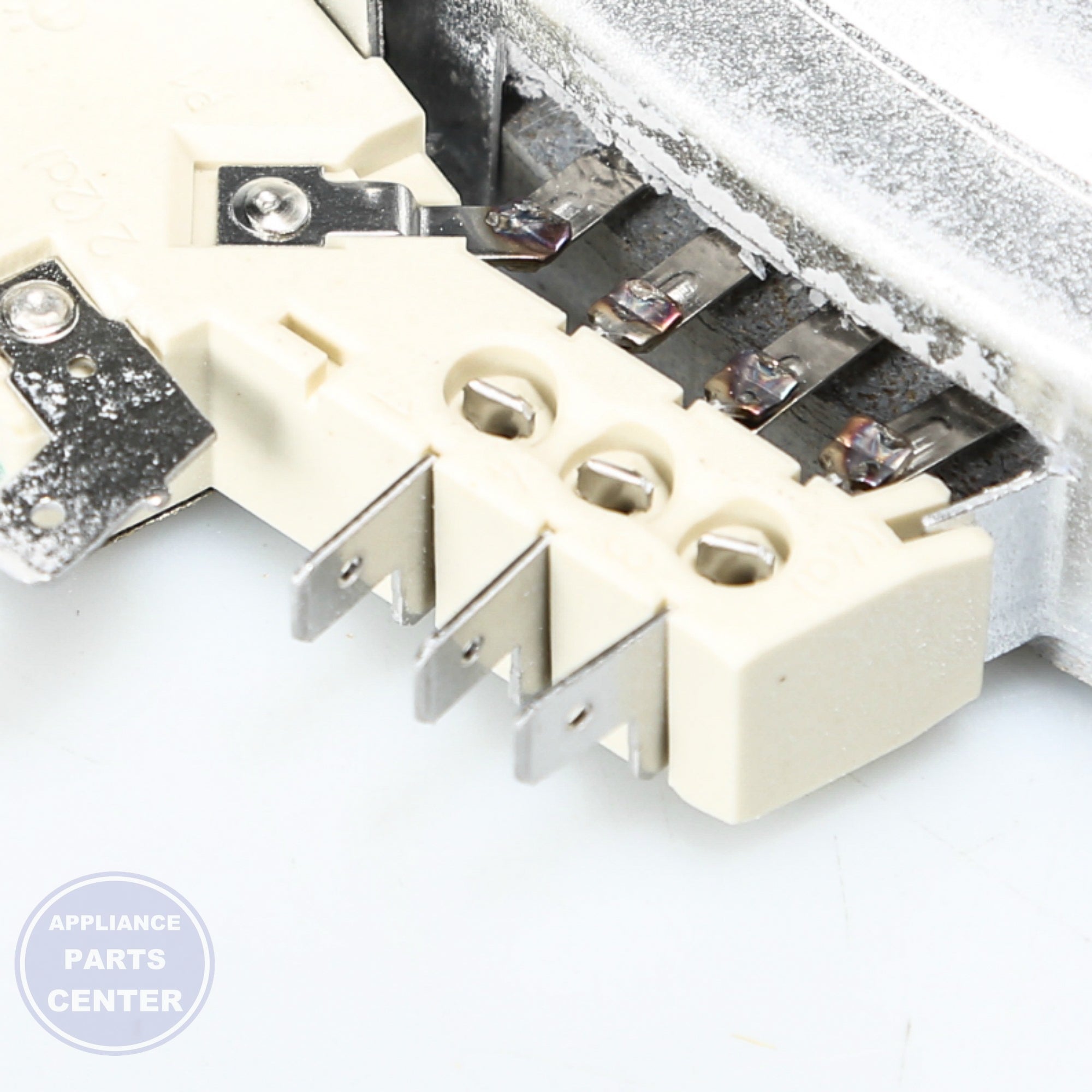 WPL ELMNT-SURF W10823719 - Installation in specified model showing key mounting points